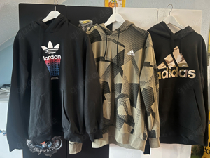 Hoodies von Adidas