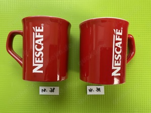 Jede Menge Nescafé-Tassen zu je 3 Euro pro Stück 