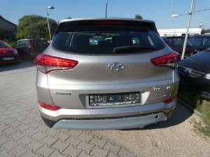 Hyundai TUCSON Premium 4x4 Automatik  Standheizung Sitzh.HU,AUneu Bild 5