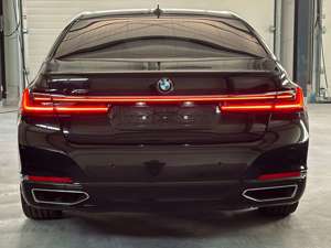 BMW 750