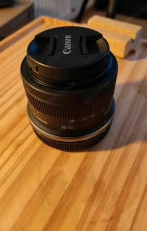 Canon RF 18-45 mm