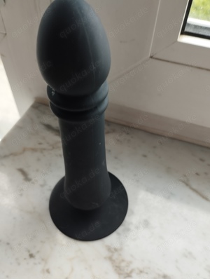 Analvibrator mit Stoßfunktion 