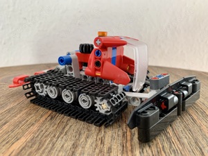 Lego Technic Pistenraupe 42148