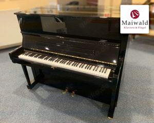 Steinway & Sons V-125 Klavier in schwarz poliert - Bj. 1990