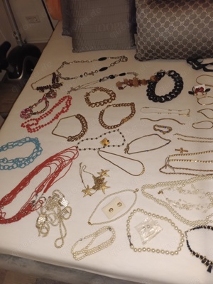  Mode Schmuck Auch D&G Uhr und schöne andere Teile dabei zum verkaufen 