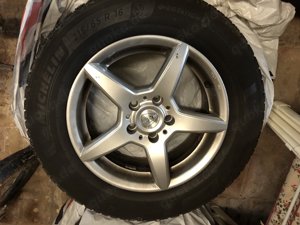 4 x Winterreifen Michelin auf Felgen Bild 5