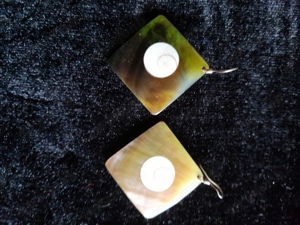 Schmuck: Permuttohrringe in Rautenform mit 925 Silberhaken   