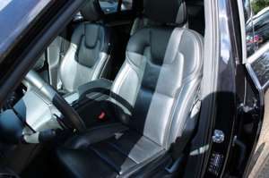 Volvo XC90 R Design AWD Navi Pano AHK Kamera Bild 4
