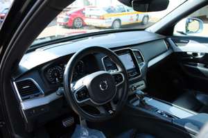 Volvo XC90 R Design AWD Navi Pano AHK Kamera Bild 3