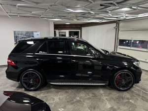 Mercedes-Benz ML 63 AMG Keyless Pano Standhz Distronic 360° Bild 5