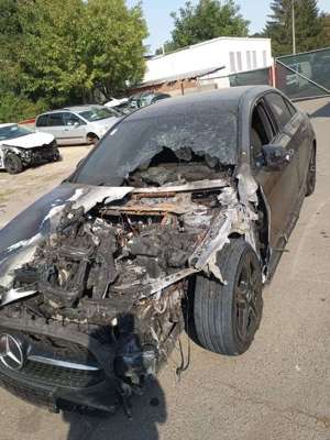 Mercedes-Benz A 200 AMG-Line AUTOMATIK Leder LED VIRTUAL-TACHO