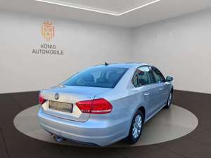 Volkswagen Passat Wolfsburg Edition / LEDER/AUT./AHK Bild 5