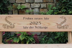 Weinachtsgeschenk. 2025 Jahr der Schlange. Hochzeitsgeschenk.