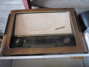 Röhremnradio gut erhalten für Deko & Bastler