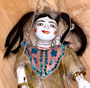 Alte Marionette Holzpuppe aus Thailand Puppe Holz Handarbeit  Bild 2