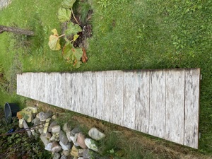 Teichbrücke aus Alurechteckrohr und Bankiraiholz 435 cm lang