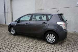 Toyota Verso 1.6 16V PDC Tempomat Freisprech Bild 5