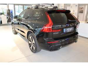 Volvo XC60 T6 Recharge Plus Dark AWD Panoramadach 360Grad-Kam Bild 3