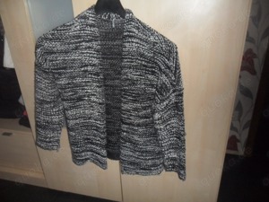 Tolle Strickjacke      Gr 40  