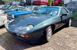 Porsche 928
