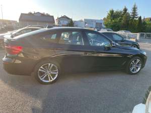 BMW 318 Sportlien PANO R-KAM H-UP PROF Bild 2