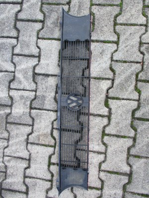 VW Golf 1 GTI Kühlergrill 171853653F Bild 2
