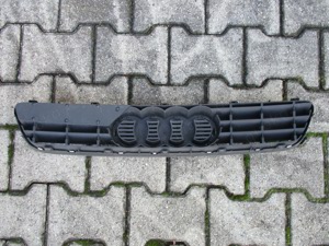 Kühlergrill Audi A3 8L 8L0807683 Bild 2