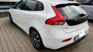 Volvo V40 T2 Momentum *1.Hand *Navi *8 Räder