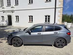 BMW 118 BMW 118i, NAV, AHK, SHZ, Keyless-Go, 5 J. Garantie