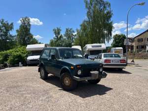 Lada Niva 1.7i Only 4x4 SEILWINDE 41131km TÜV NEU Bild 3