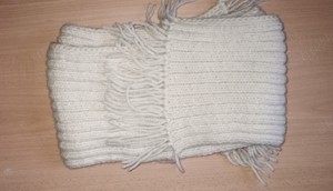 Strickschal Schal Wolle Wollschal beige weiß 160 x 18 cm