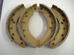 Bremsbacken Satz hinten Ford Transit 80 - 120 (1986 - 2000) *NEU*