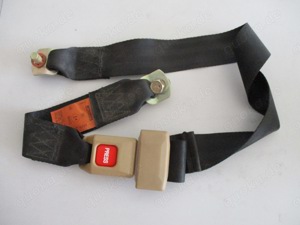 Mitsubishi Beckengurt Sicherheitsgurt Rücksitz mitte MB279107