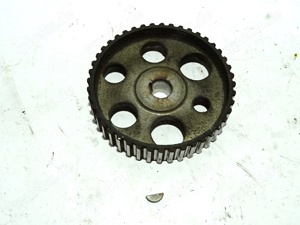 Orig. VW Caddy 1.9 SDI Riemenscheibe Einspritzpumpe 028130111A