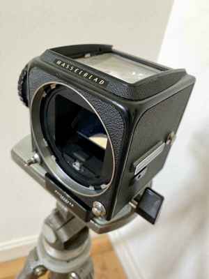 Hasselblad 500 C M Black CLA durch bekannten Fachmann Neu!!!!!!!