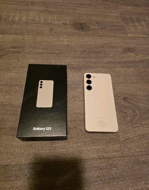 Samsung Galaxy S23 256GB Weiß gebraucht 