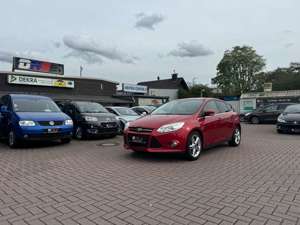 Ford Focus Lim. Titanium*TÜV NEU*GARANTIE*1.HAND*