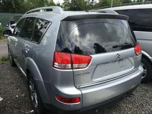 Citroen C-Crosser 2.0 HDI 4x4  7 PLÄTZE KLIMA LEDER NAVI XENON Bild 4