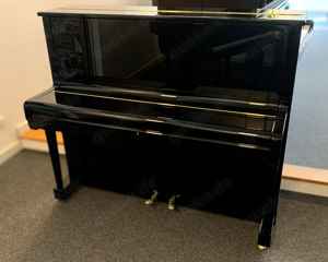 Steinway & Sons V-125 Klavier, Hamburg 1980, schwarz poliert Bild 3