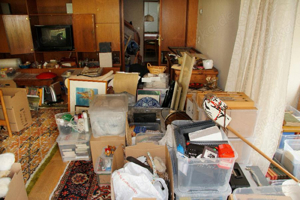 Wohnungs-Büros Kellerentrümpelung   Günstig & Zuverlässig    Wir räumen für Sie! Wohnung,Keller Usw