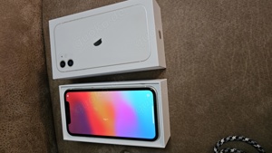 Apple Iphone 11 64 GB sehr guter Zustand