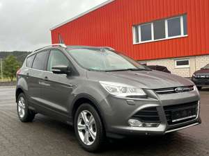 Ford Kuga Titanium Automatik At-Motor Xenon Panor. Leder