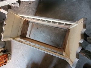 Altes Antikes Kinderbett Bild 2