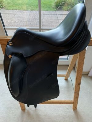 Erreplus Elena Dressursattel Dressage 17 Zoll  33 Kammer Bild 6