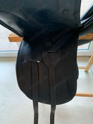Erreplus Elena Dressursattel Dressage 17 Zoll  33 Kammer Bild 3