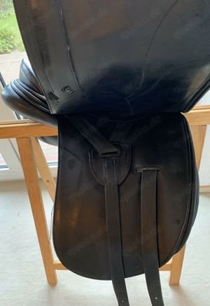 Erreplus Elena Dressursattel Dressage 17 Zoll  33 Kammer Bild 4