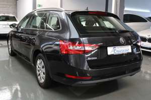 Skoda Superb 2.0 TDI Combi Active*SHZ*PDC*NAVI*GRA* Bild 4