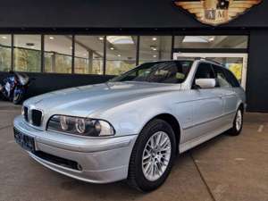 BMW 525 i Touring Exclusive AUTOMATIK Leder/Navi/SSD