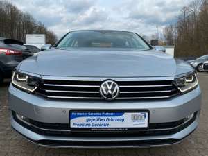 Volkswagen Passat Lim. BMT/Start-Stopp R-LINE PANO RÜCKCAM Bild 2