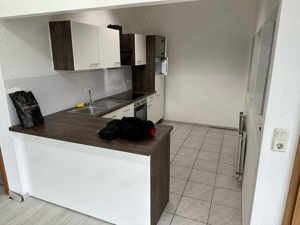 Büro- Atelier-Wohnung 80 qm 2 Zimme, sehr hell, ebenerdig, offene Küche, Bad mit Dusche u WC, sep WC Bild 8